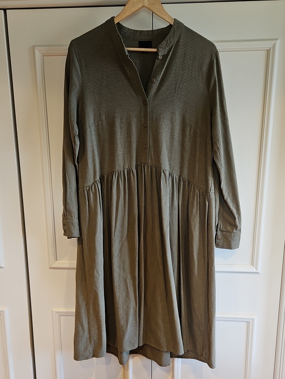 Long Sleeve Knee Legnth Dress